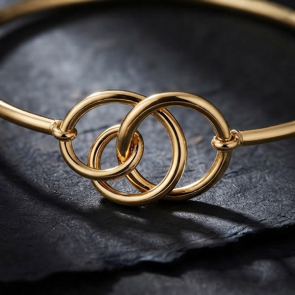 Interlocking Circle Minimalist Cuff Bracelet