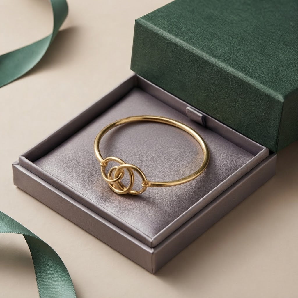 Interlocking Circle Minimalist Cuff Bracelet